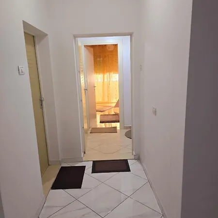 Holiday Home Durres *