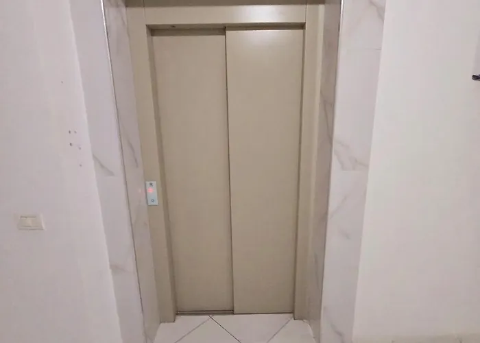 Holiday Home Durres 公寓