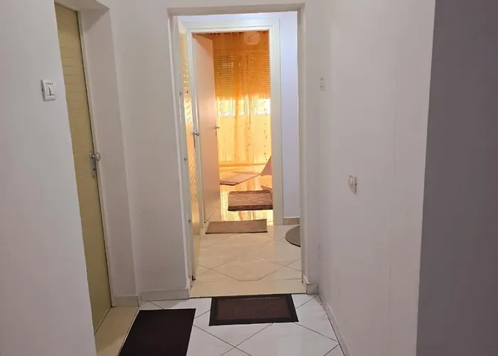 Holiday Home Durres *